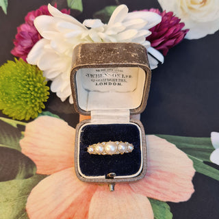 vintage pearl ring in original case