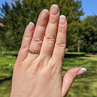 Art deco diamond ring hand in 18ct