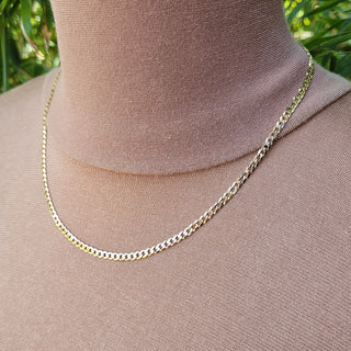3.5mm gold curb chain being worn