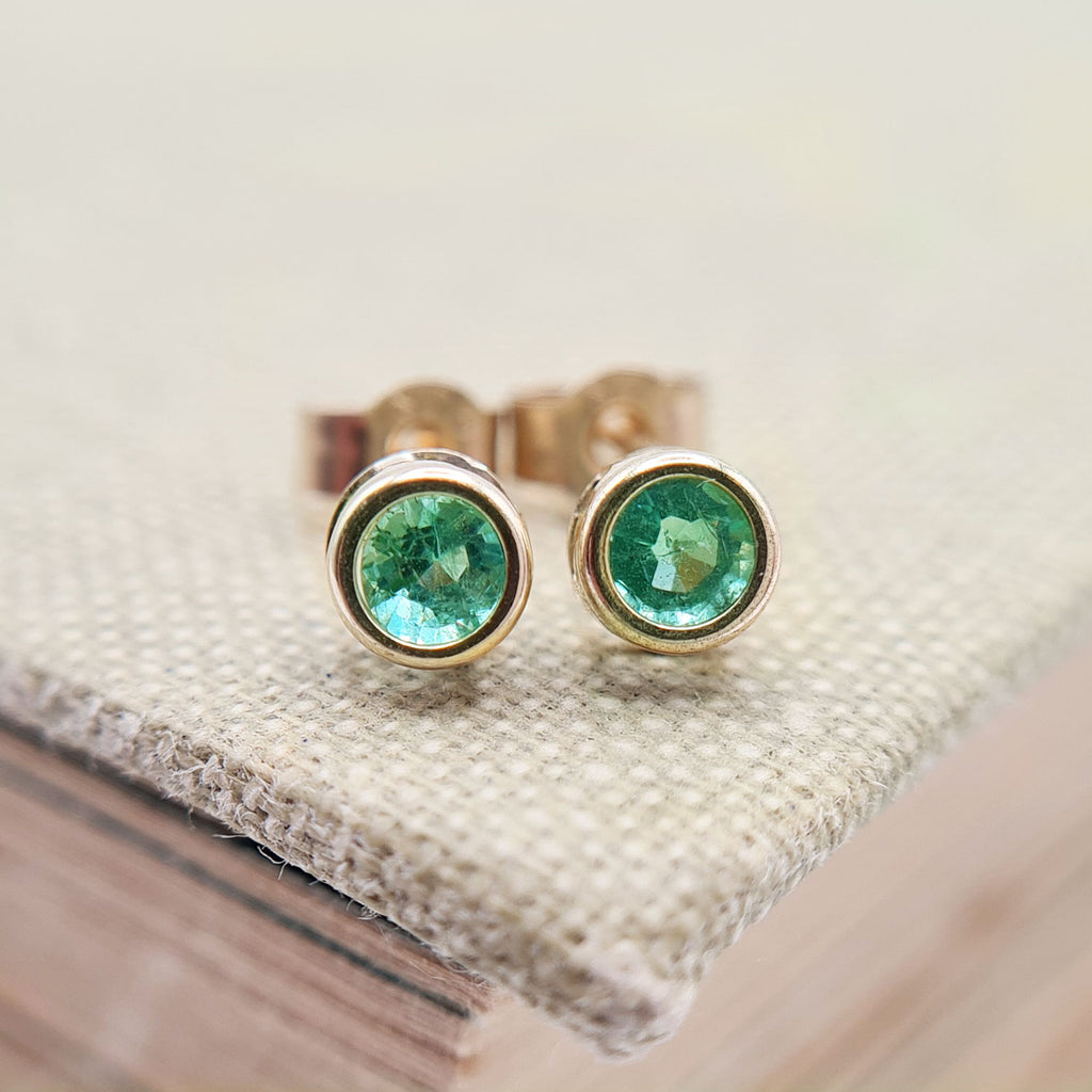 9ct Gold Dainty Emerald Stud Earrings May Birthstone