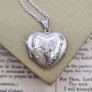 vintage style engraved silver heart locket