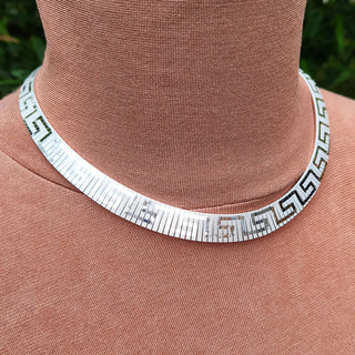 women's silver cleopatra necklace