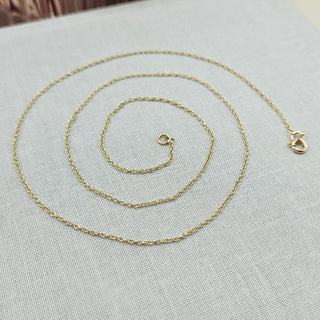 1mm wide trace chain for necklaces in gold