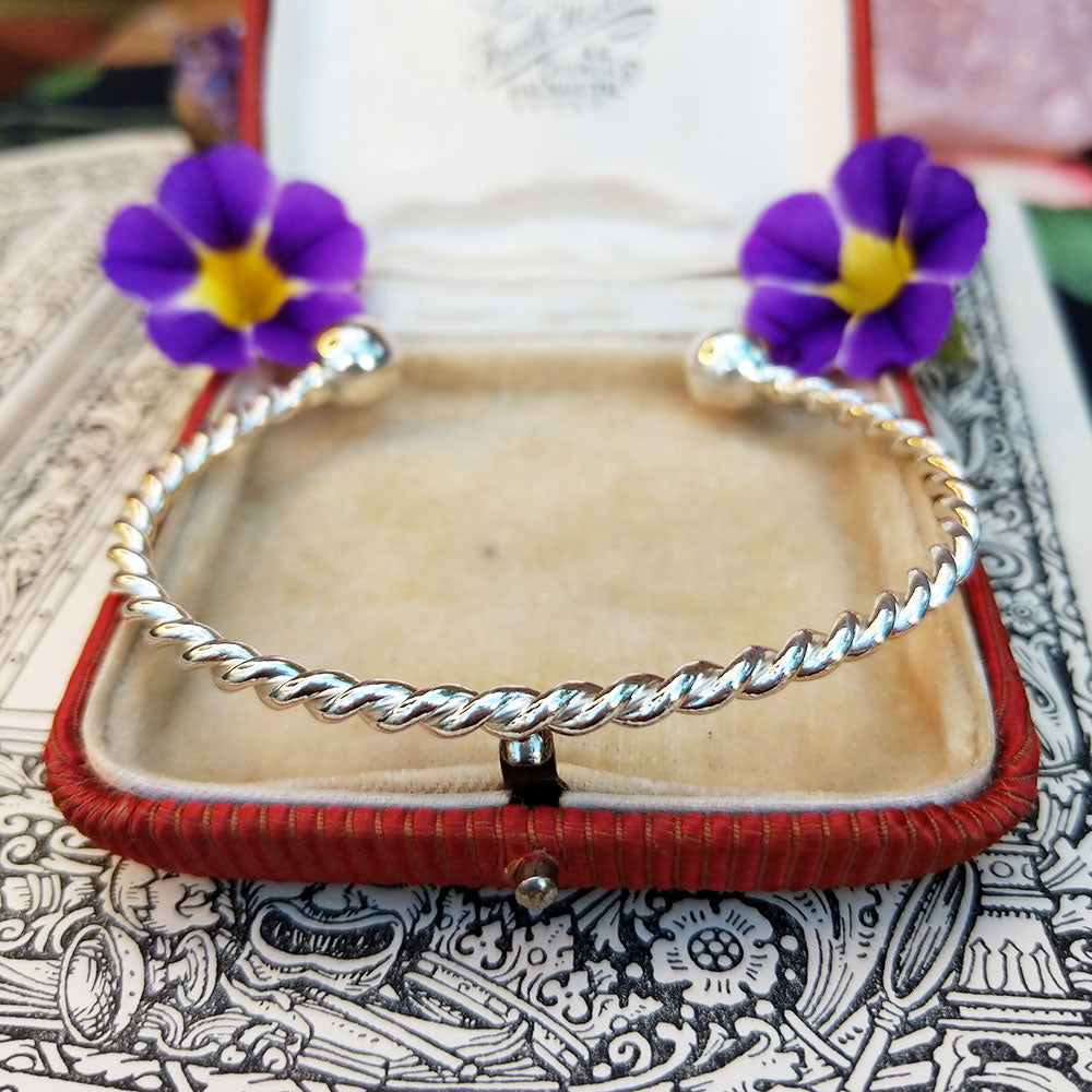 Bangles & Bracelets for Women