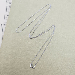 very fine 9ct white gold chain