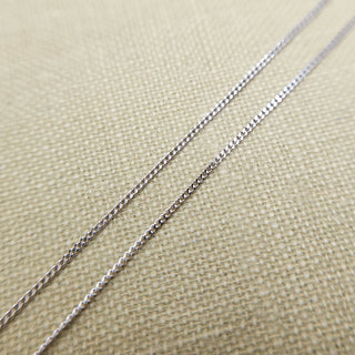 fine 9ct white gold curb chain