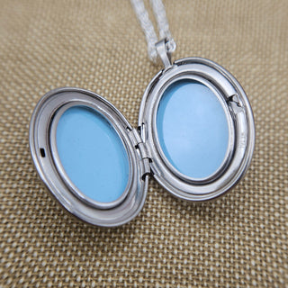 space inside locket for 2 photos of loved ones