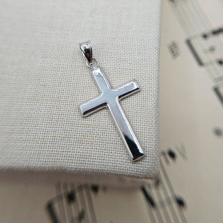 white gold cross pendant 9ct 2.2cm polished finish