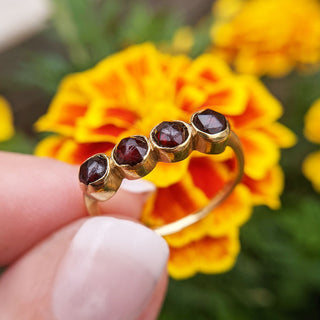 18ct gold and garnet 4 stone ring