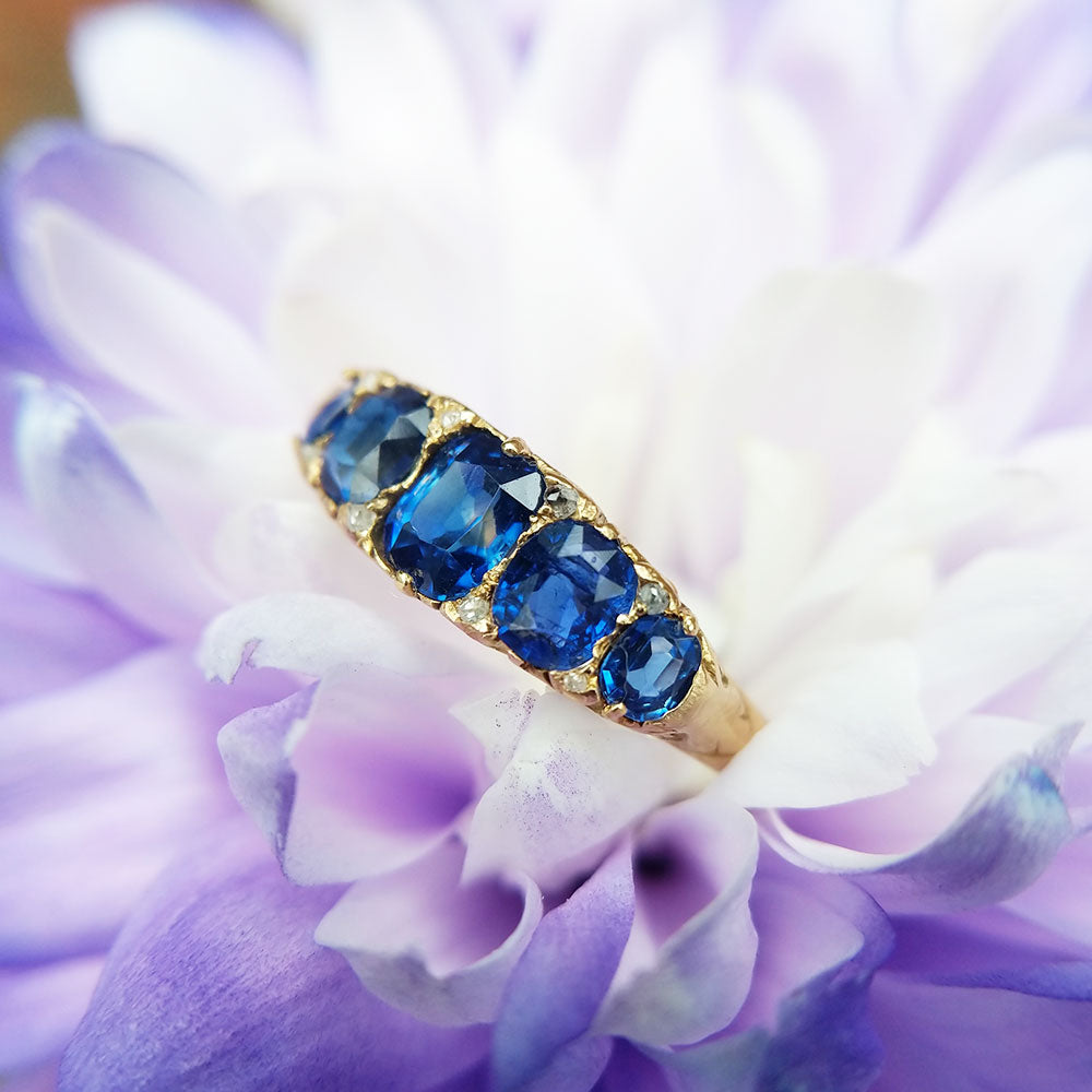 blue sapphire ring vintage