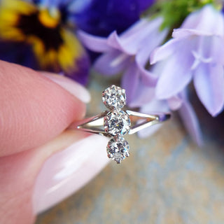 vintage 3 stone diamond ring