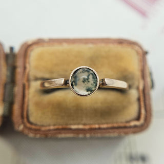 moss agate ring in 9ct gold