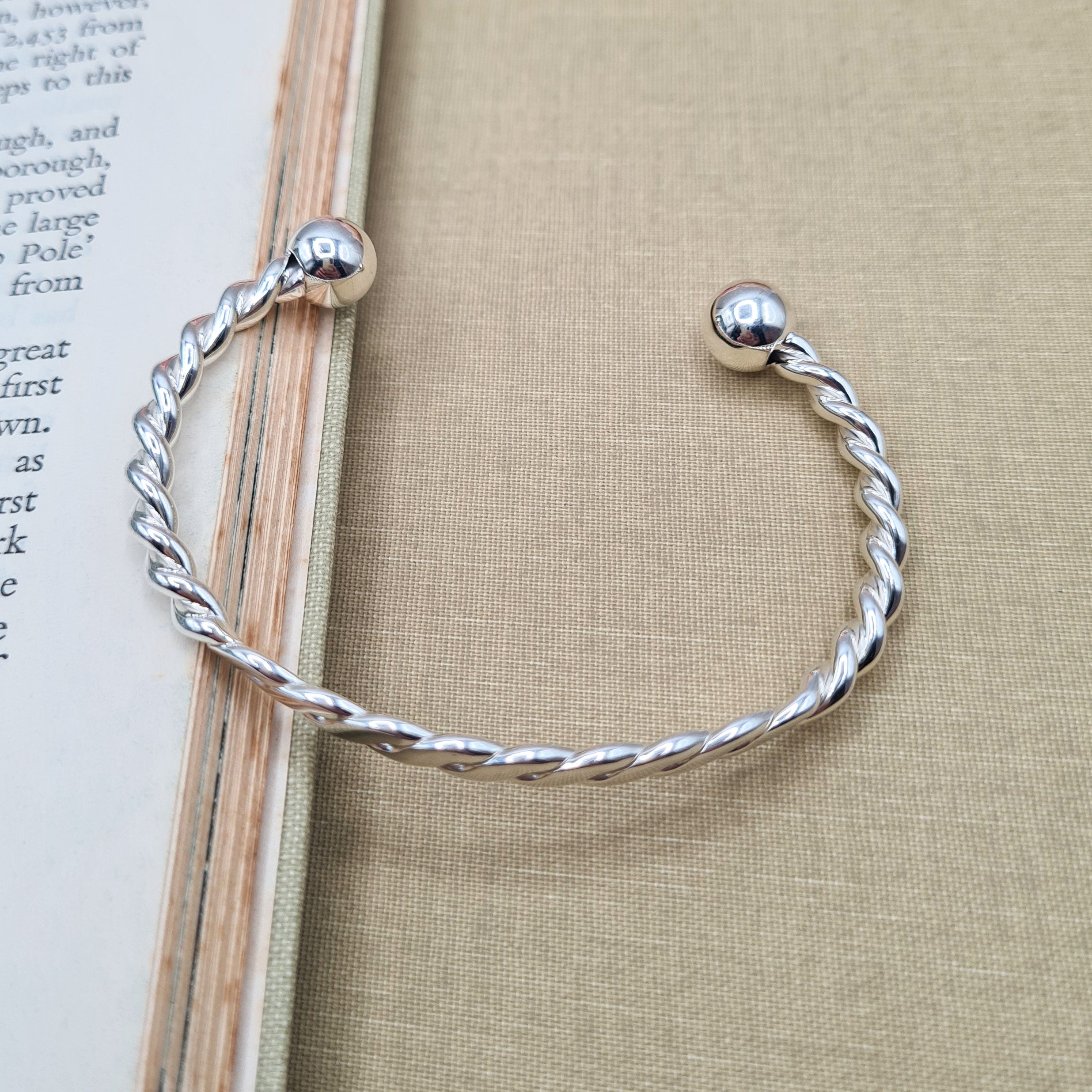 Lucbuy Hair Tie Bracelet, Stainless Steel Grooved Cuff Bangle