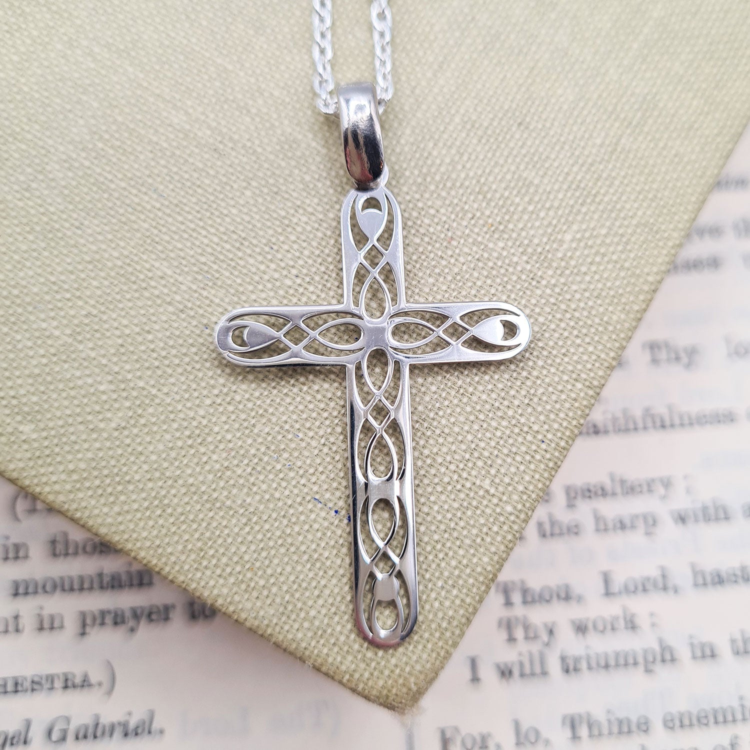 Silver Celtic Cross Necklace | Claddagh Ring