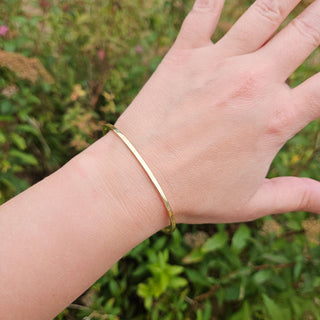 Women's Square Wire Torque Bangle