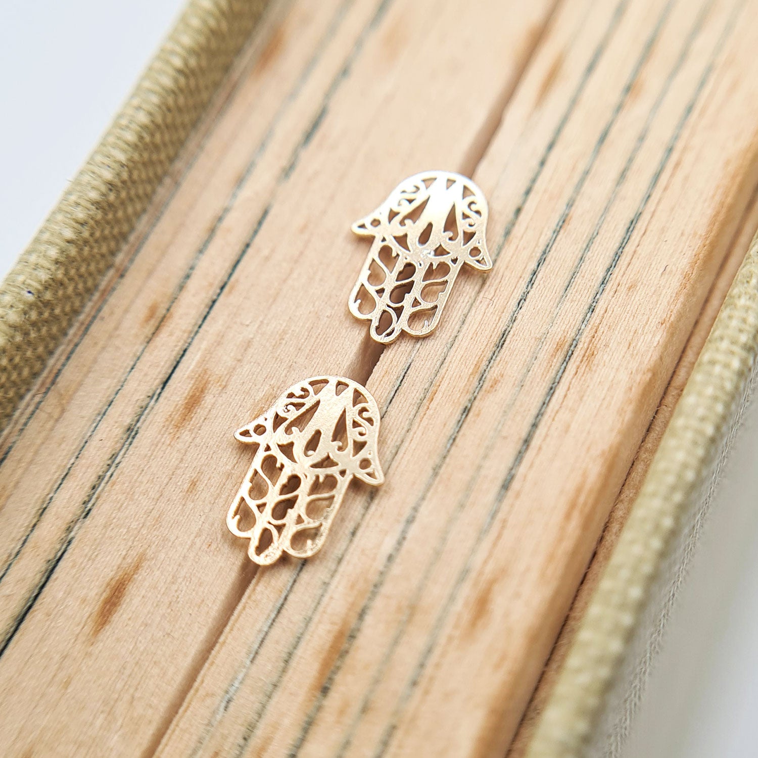 9ct Gold Hamsa Hand Stud Earrings Hand of Fatima Studs