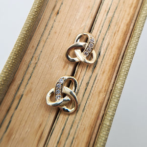 women's celtic knot stud earrings