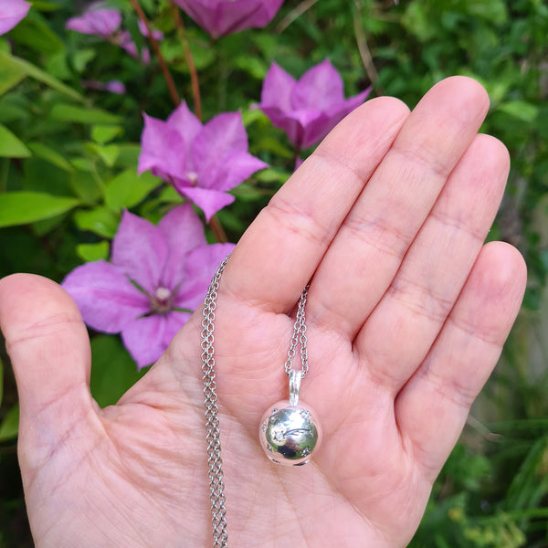 Sterling Silver Sphere Engraved Charm Bracelet