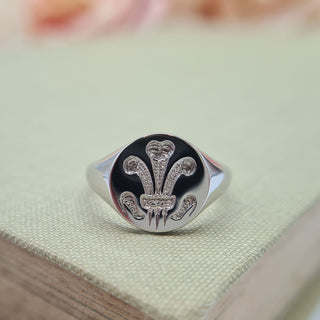 welsh feathers signet ring in silver