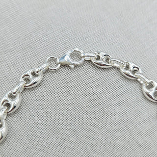 view of lobster clasp on ladies anchor mariner bracelet
