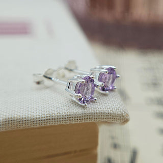 6 claw amethyst studs in 925 silver