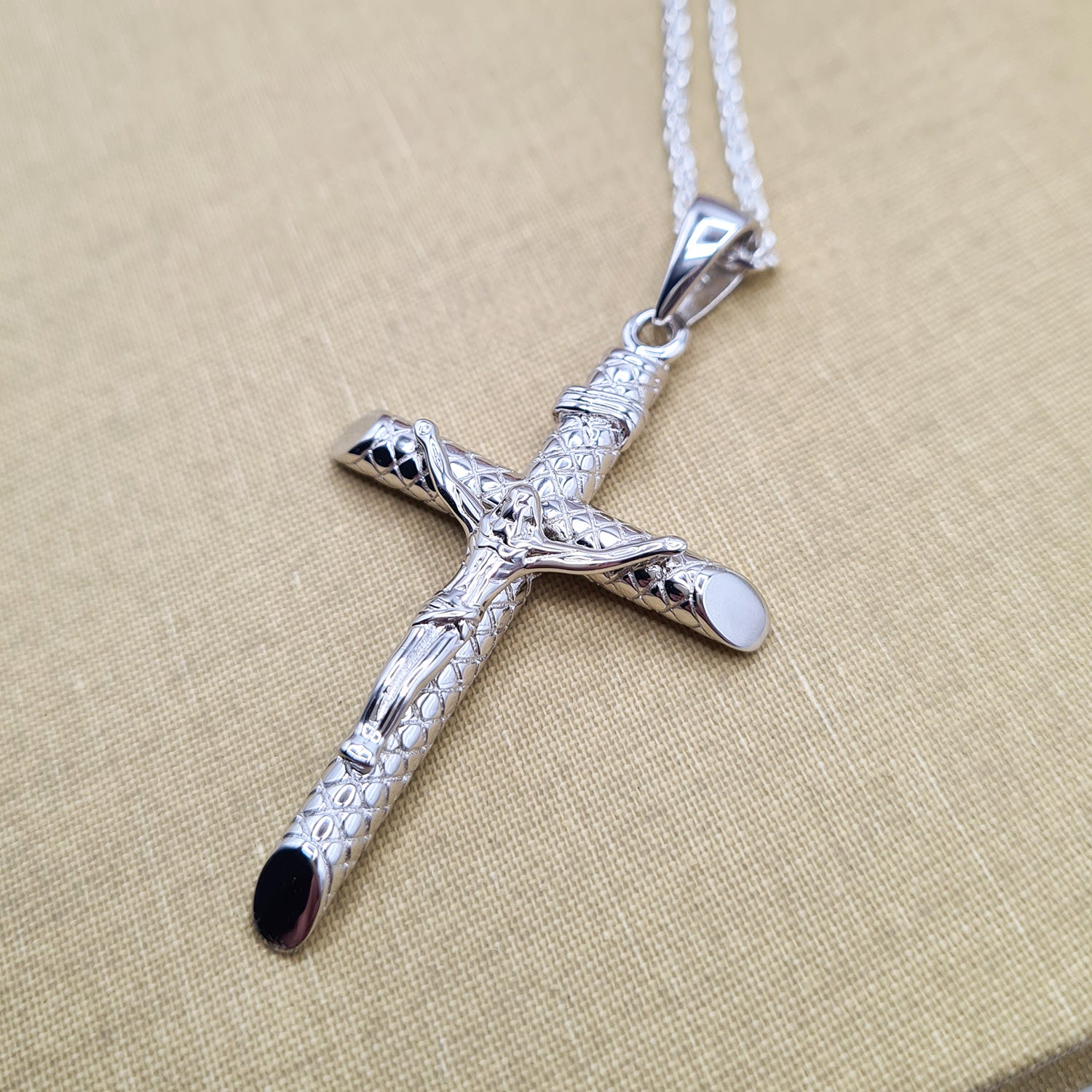 Classic Crucifix Cross 25mm Kids/Children's/Girls Necklace Religious -