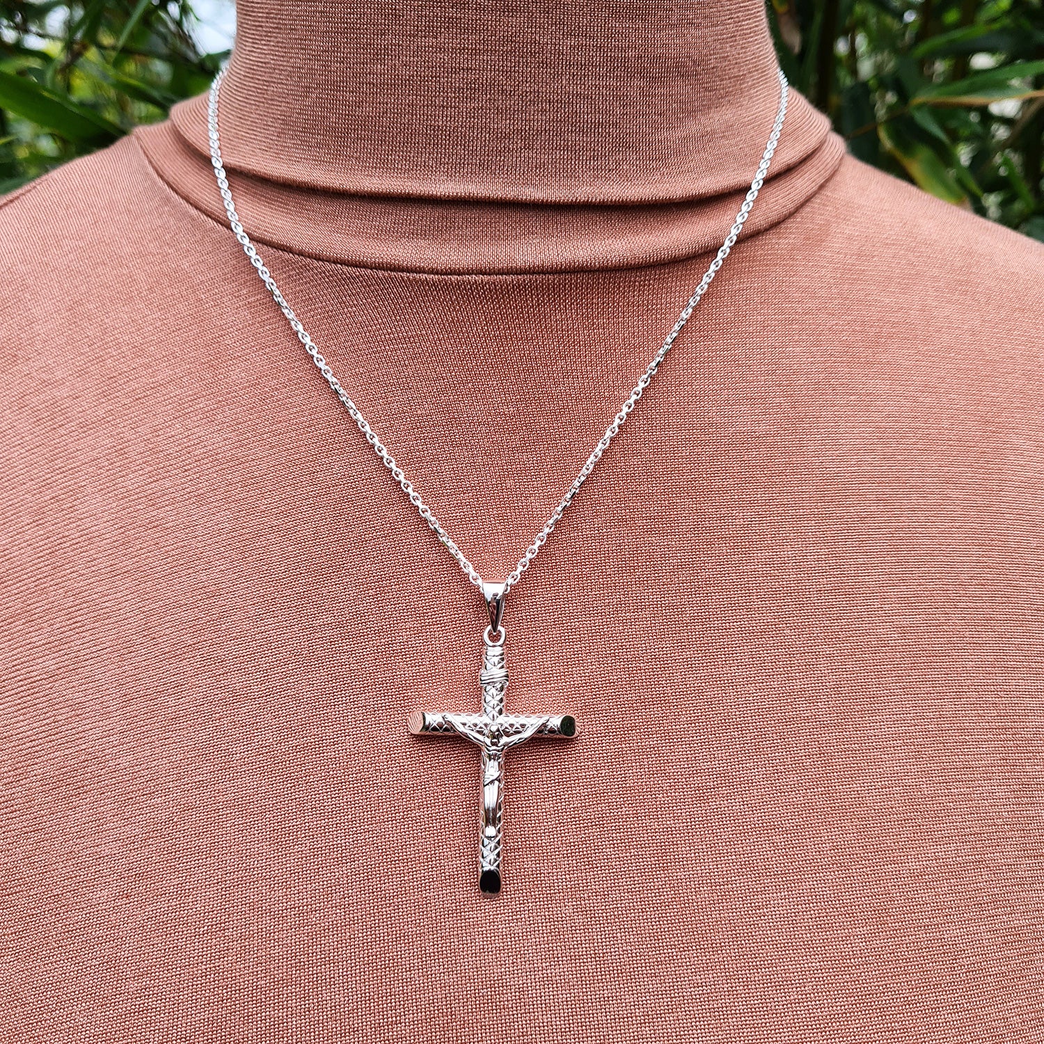 large silver crucifix necklace