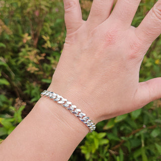 cuban bracelet on ladies wrist