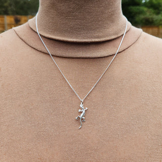 lizard pendant necklace