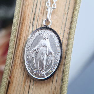 men's silver Miraculous medal necklace