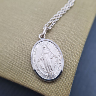 miraculous medal and chain in sterling silver