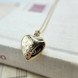 another view of solid gold heart photo locket