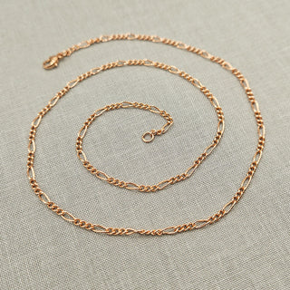 rose gold figaro chain necklace