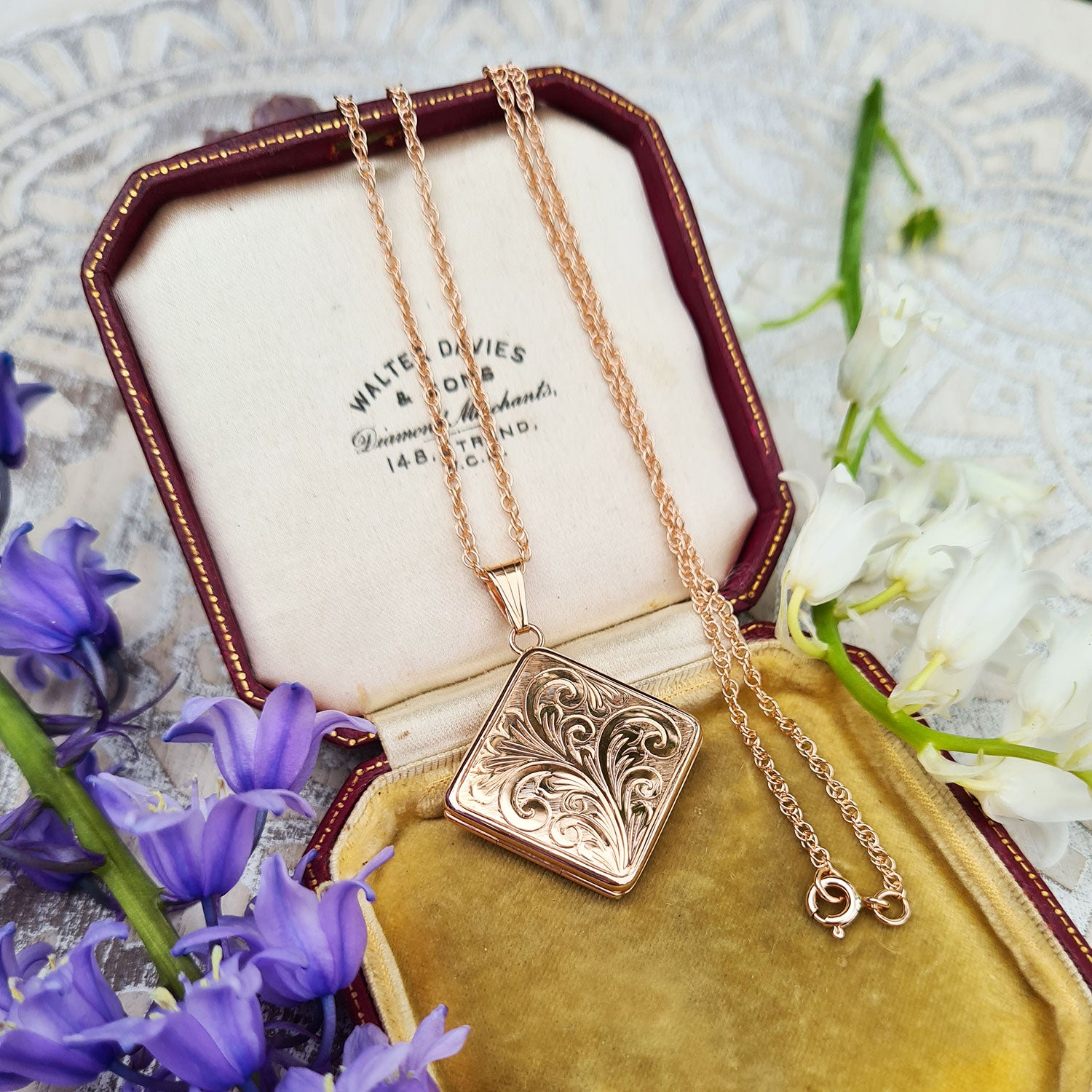 rose gold locket and chain necklace