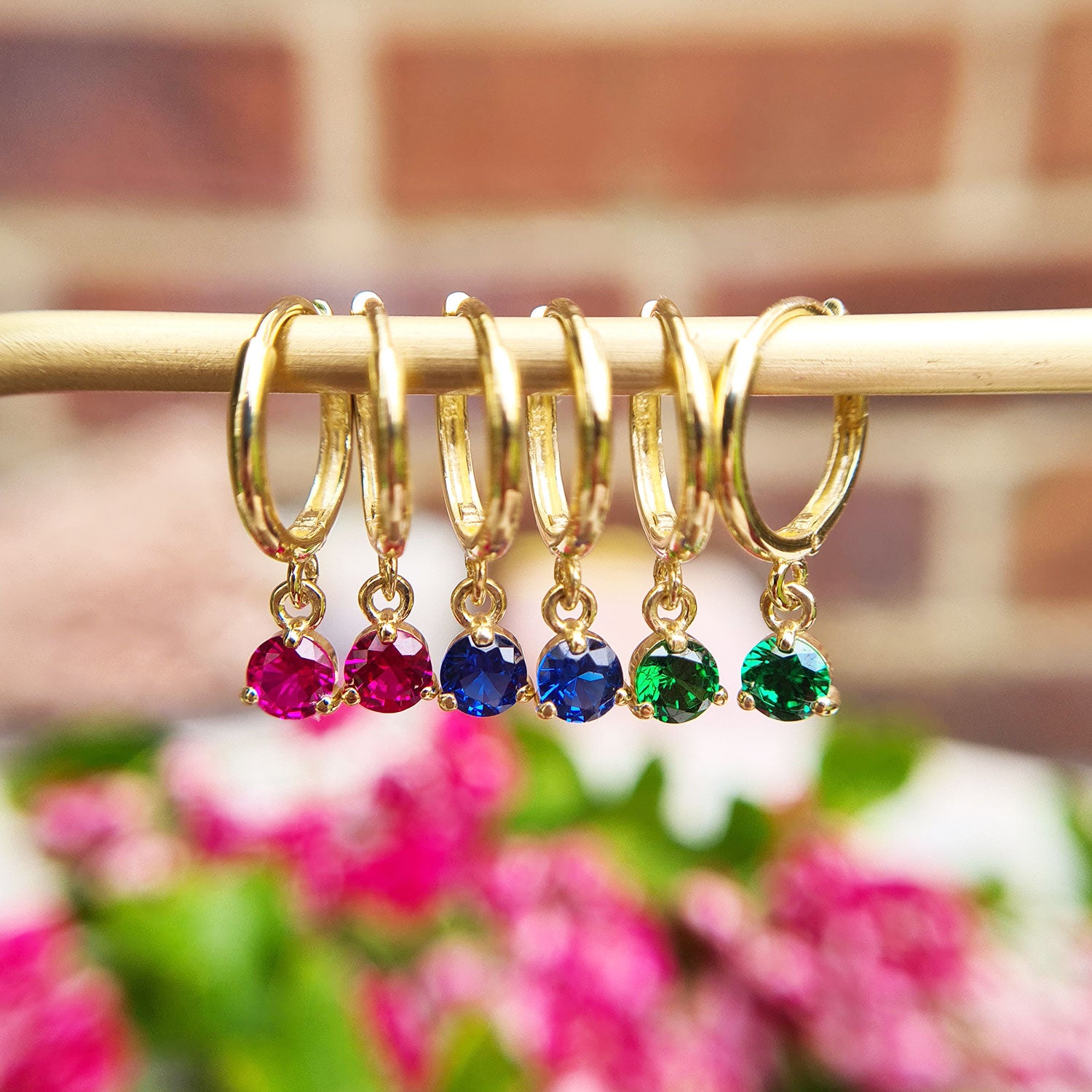 small gold huggie earrings