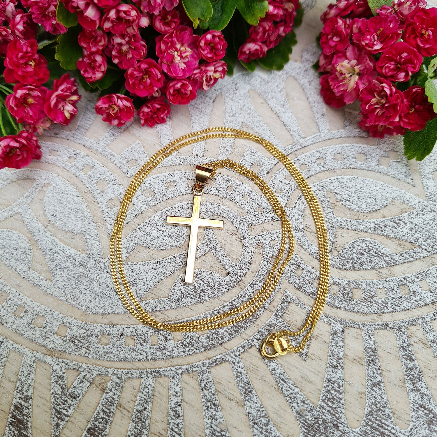 Small gold cross pendant on sale necklace