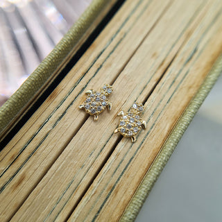 cz gemstone set turtle studs