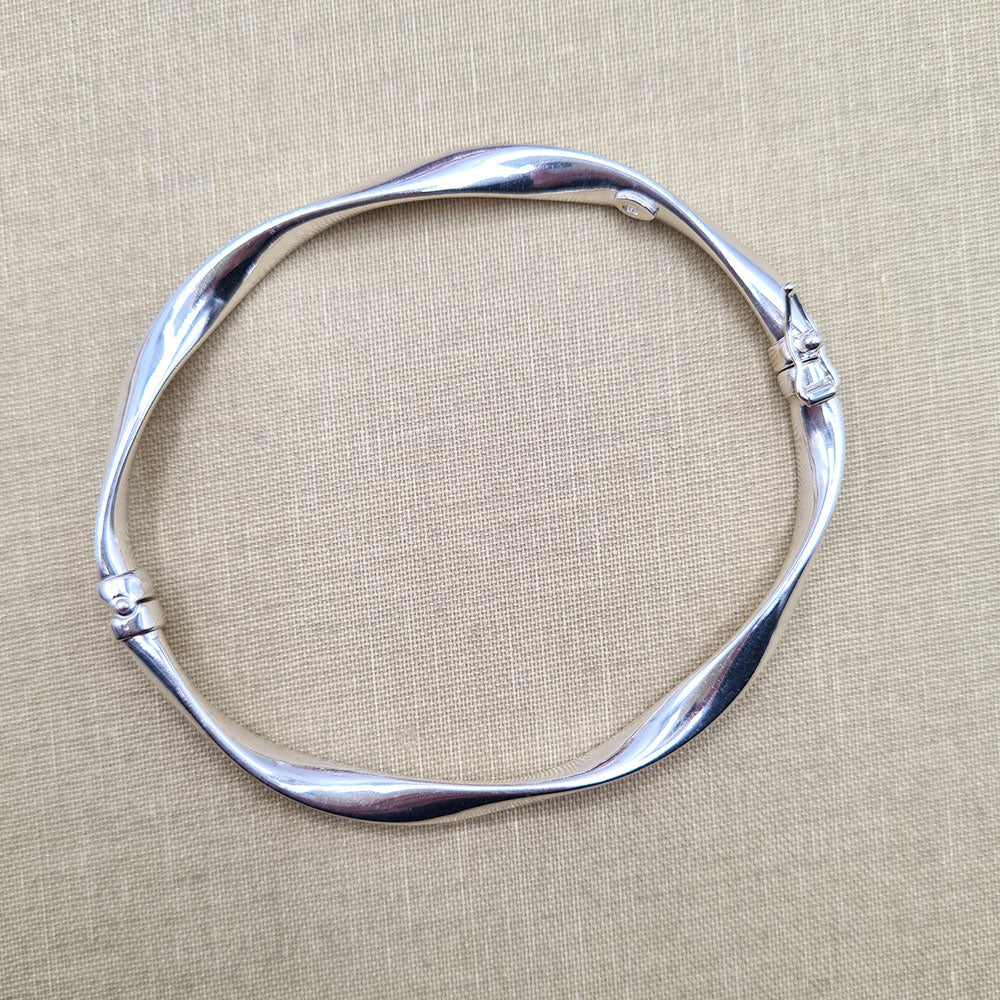 another view of solid silver bangle