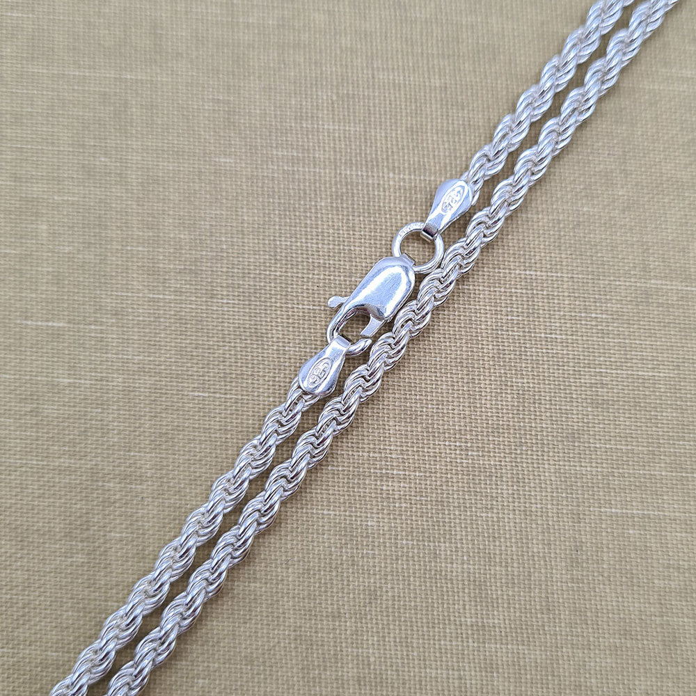 lobster claw clasp and end caps on the 925 silver rope chain