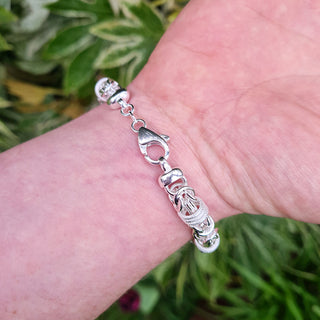 sturdy lobster clasp on byzantine bracelet