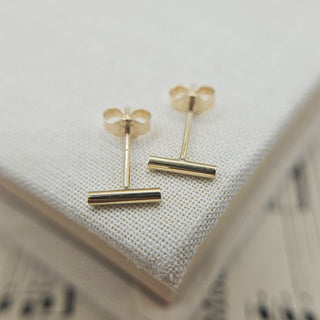 solid gold bar stud earrings