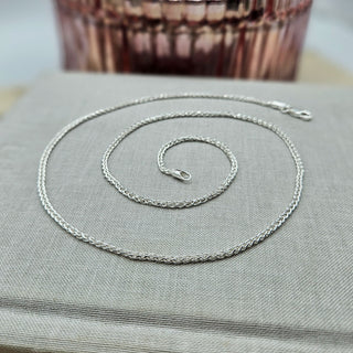 another view of spiga chain necklace