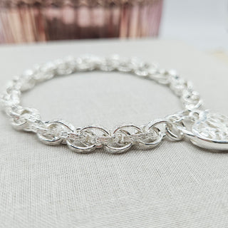 close up of vintage style links on ladies bracelet