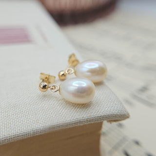 freshwater pearl drop earrings