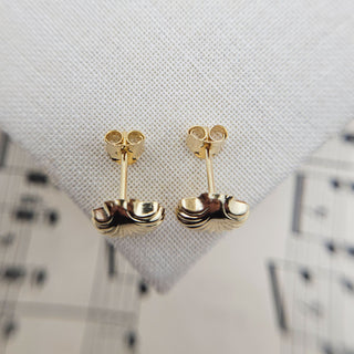 9ct gold stud shell earrings