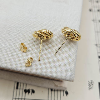 gold knot stud earrings in 9K