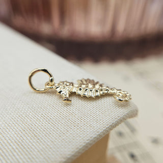 9K gold seahorse charm
