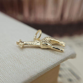 giraffe charm in 9ct gold
