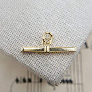 9ct gold t-bar charm pendant