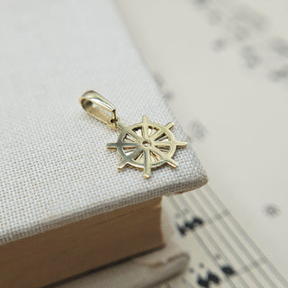 ship's wheel necklace in gold